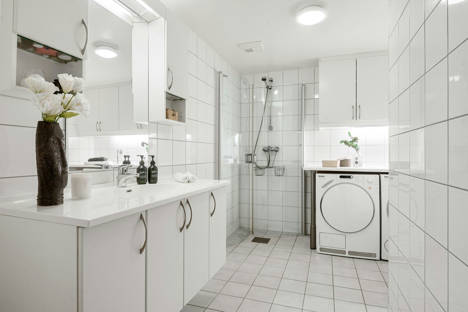 Duschabfluss im Badezimmerboden