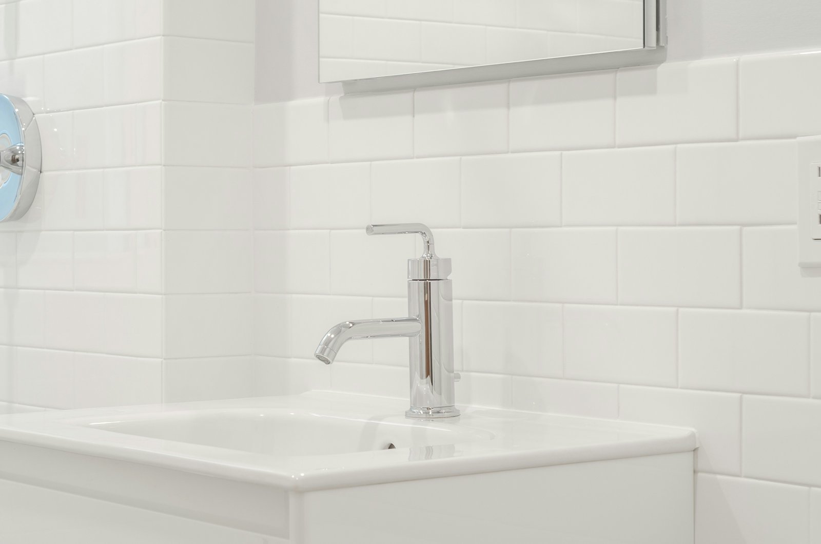 Waschbecken mit Abfluss im Badezimmer